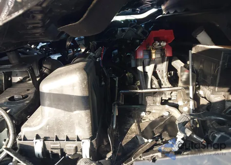 2025 Nissan Kicks Play S z USA, uszkodzony, nr VIN 3N1CP5BV3SL480655